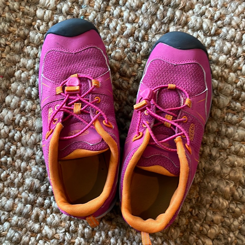 Hiking Shoes Keen